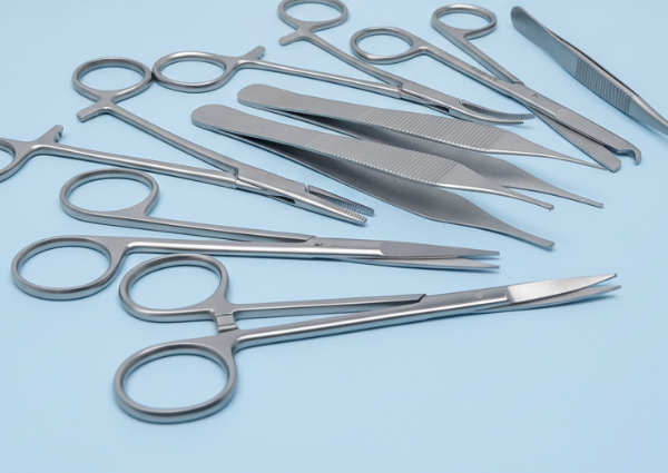 needle holders 1